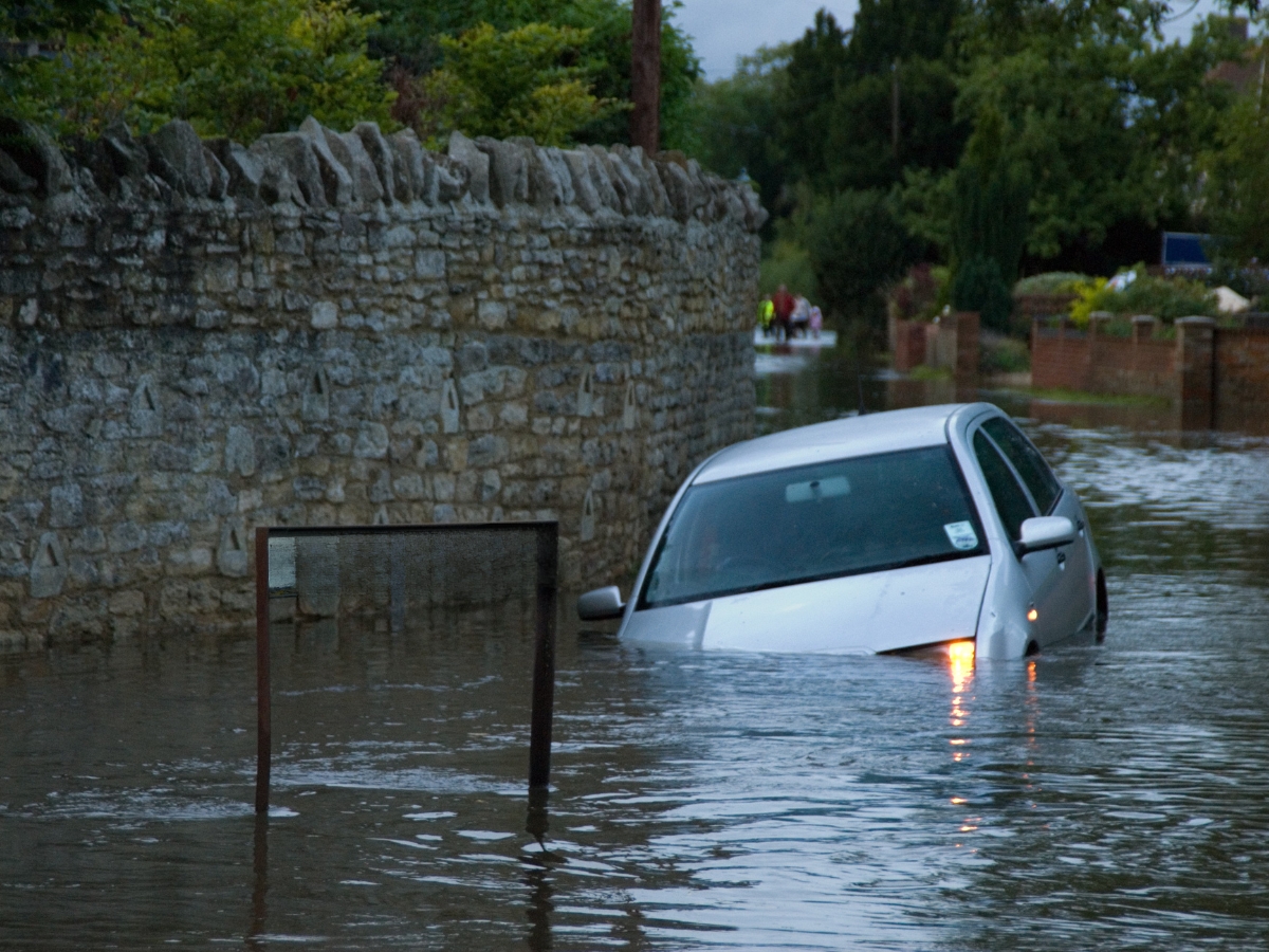 pull the car outside - Photo Gallery