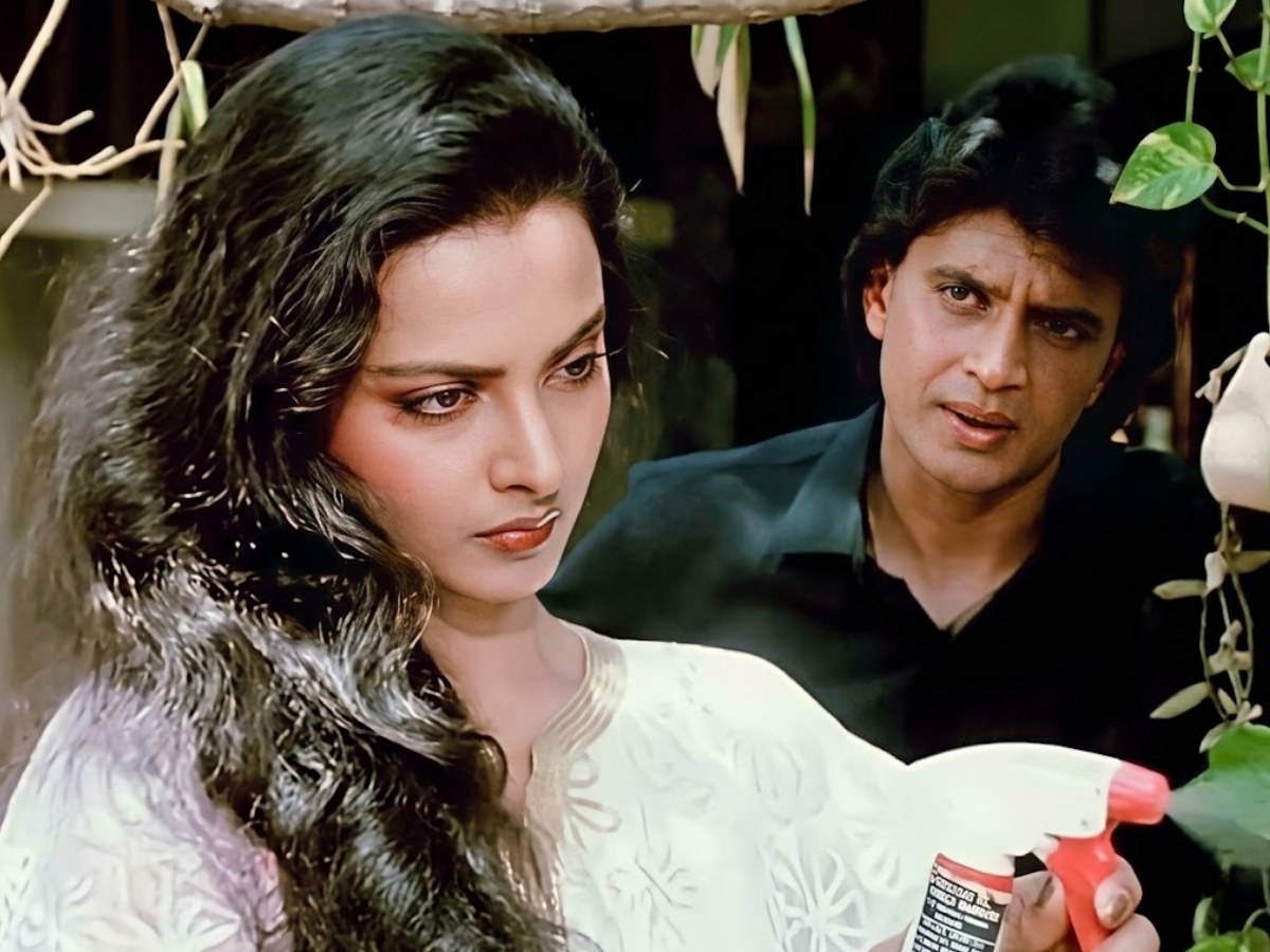 Mithun Chakraborty and rekha - Photo Gallery