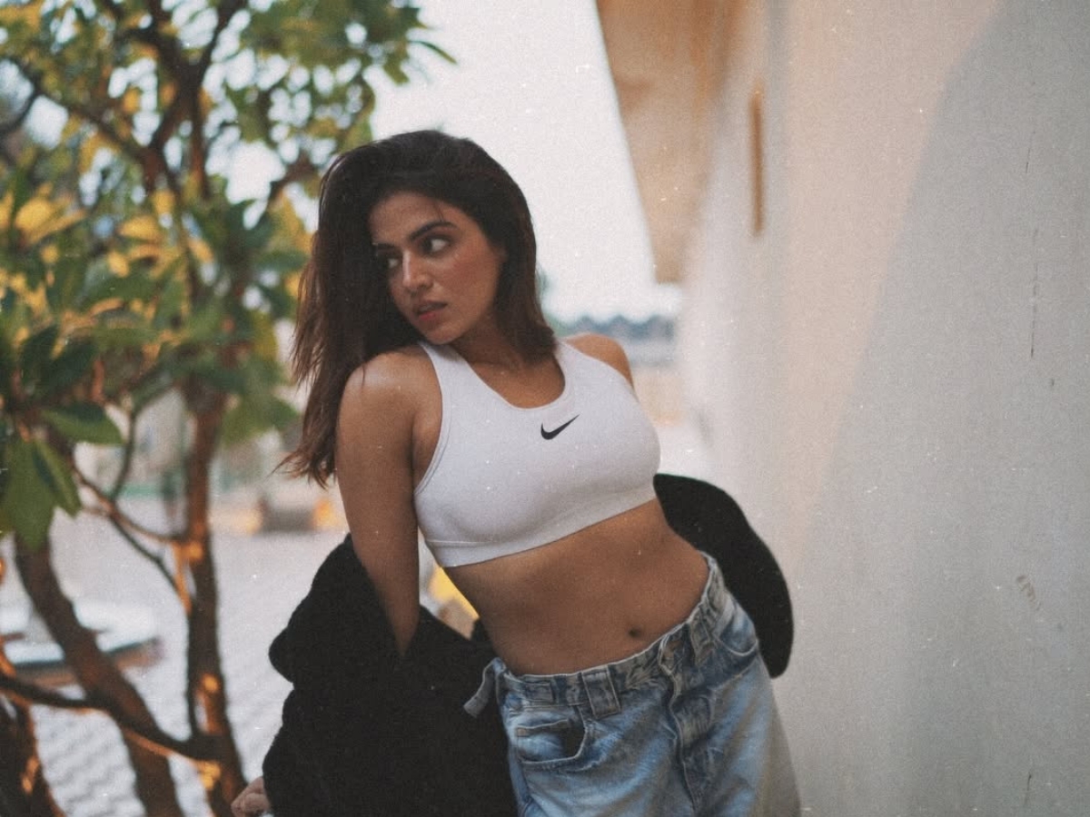 Wamiqa gabbi films - Photo Gallery