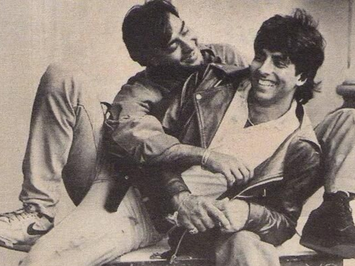 90s hero ajay devgn and akshay kumar - Photo Gallery