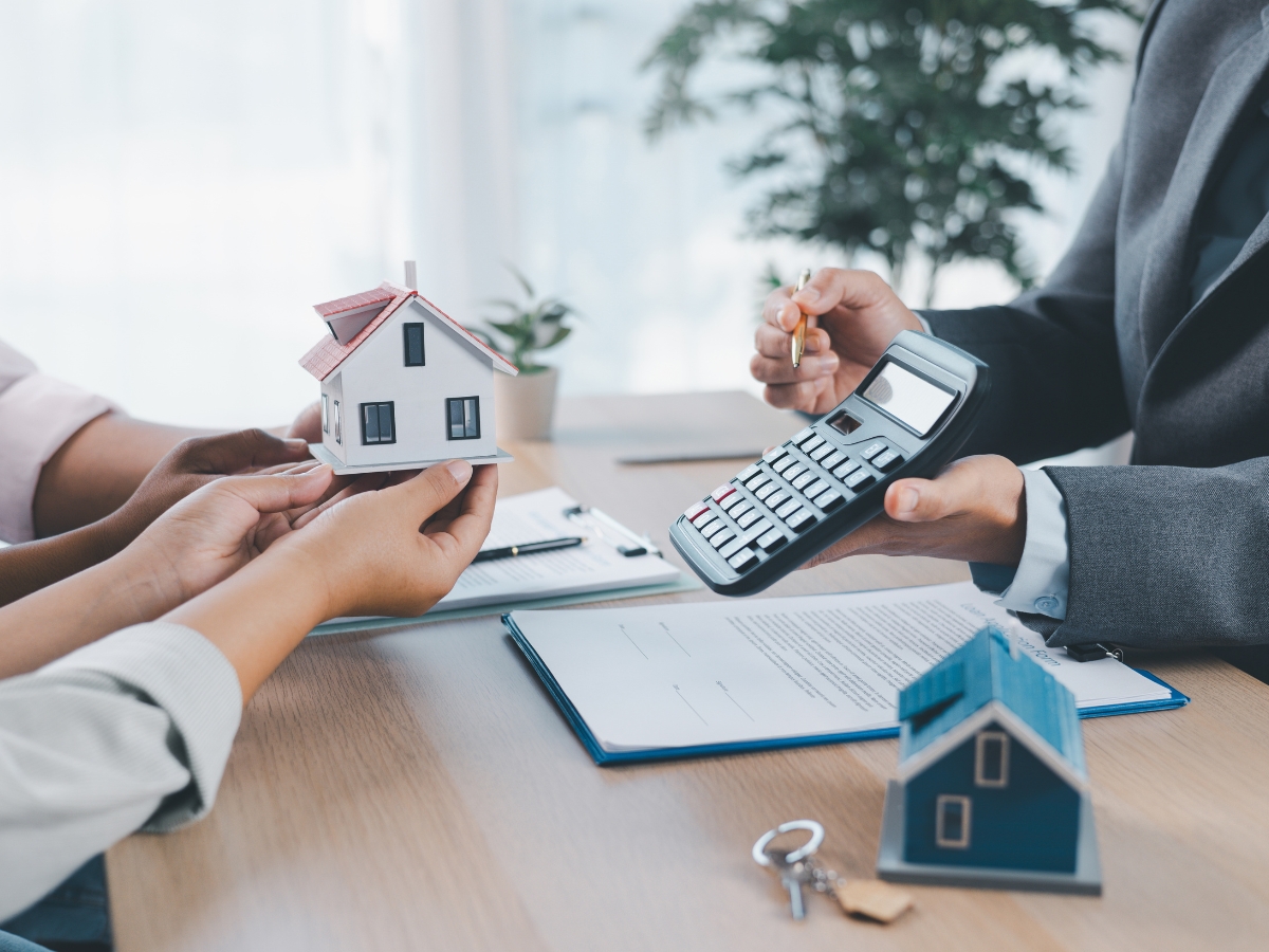 Lowers loan duration - Photo Gallery