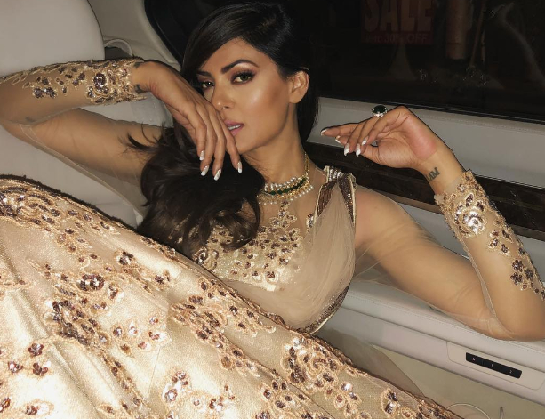 Sushmita Sen is known as a single mother - Photo Gallery