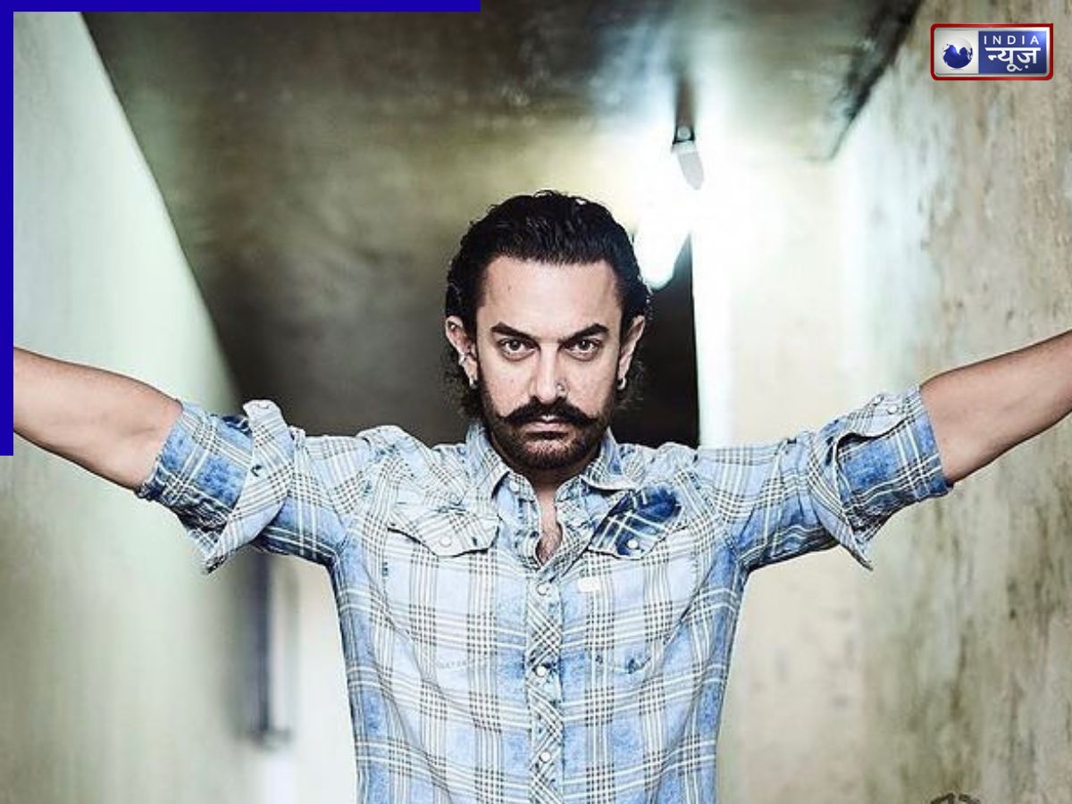 Aamir khan attends narmada bachao protest - Photo Gallery