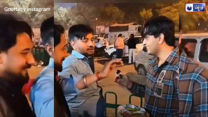 दिल्ली की सड़कों पर ‘गंदी सोच’ का लाइव सबूत: फूड ब्लॉगर Ayush Sapra के कैमरे में कैद हुई शर्मनाक हरकत!