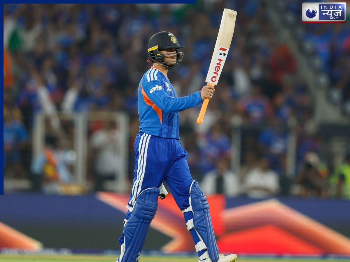 अभिषेक शर्मा की फिफ्टी का छिपा राज, अपने बल्ले से नहीं, स्टार ऑलराउंडर के बैट से फाइनल में मचाया था कोहराम