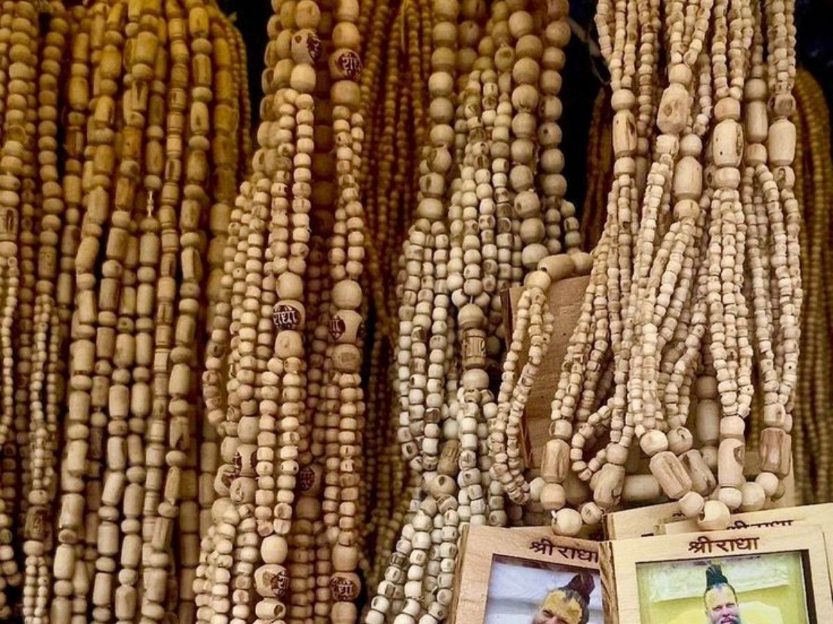 Offering Tulsi Mala to Lord Ram Benefits - Photo Gallery