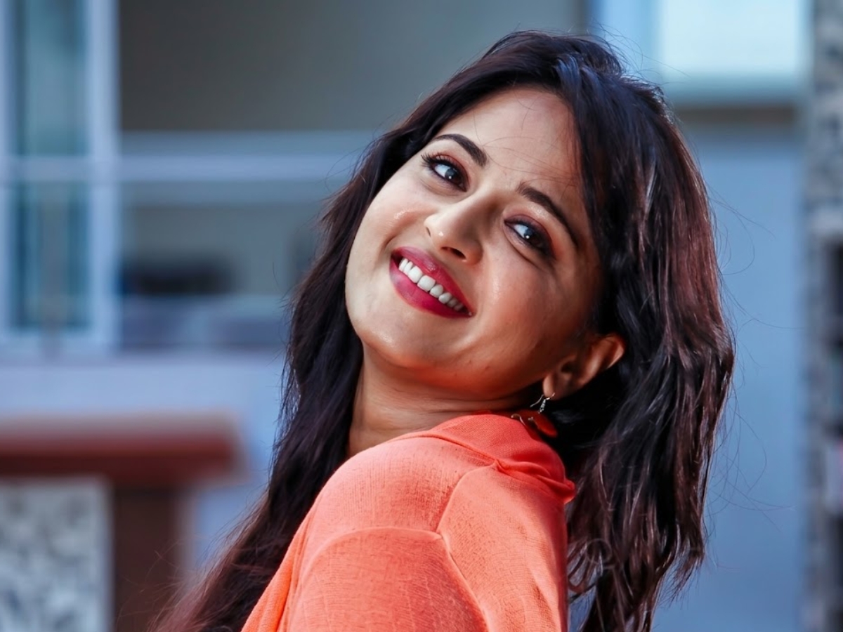 Anushka Shetty - Photo Gallery