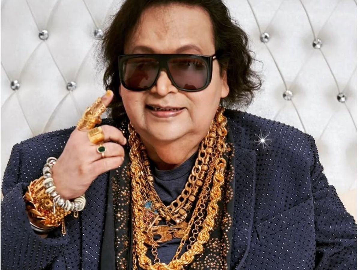 Bappi Lahiri used to feed others from his own plate. - Photo Gallery
