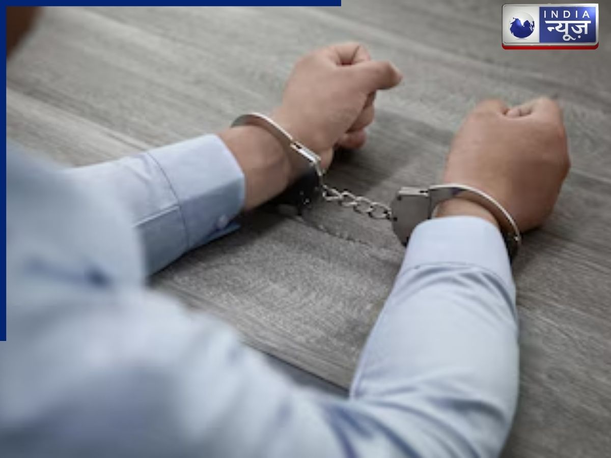 स्कूटर देने से किया माना, तो गर्लफ्रेंड सहित उसके माता-पिता को लगा दी आग, बेंगलुरु में युवक की खौफनाक करतूत