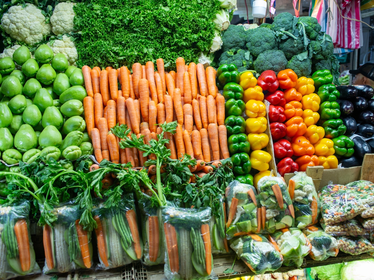 Buy Fresh Vegetables - Photo Gallery