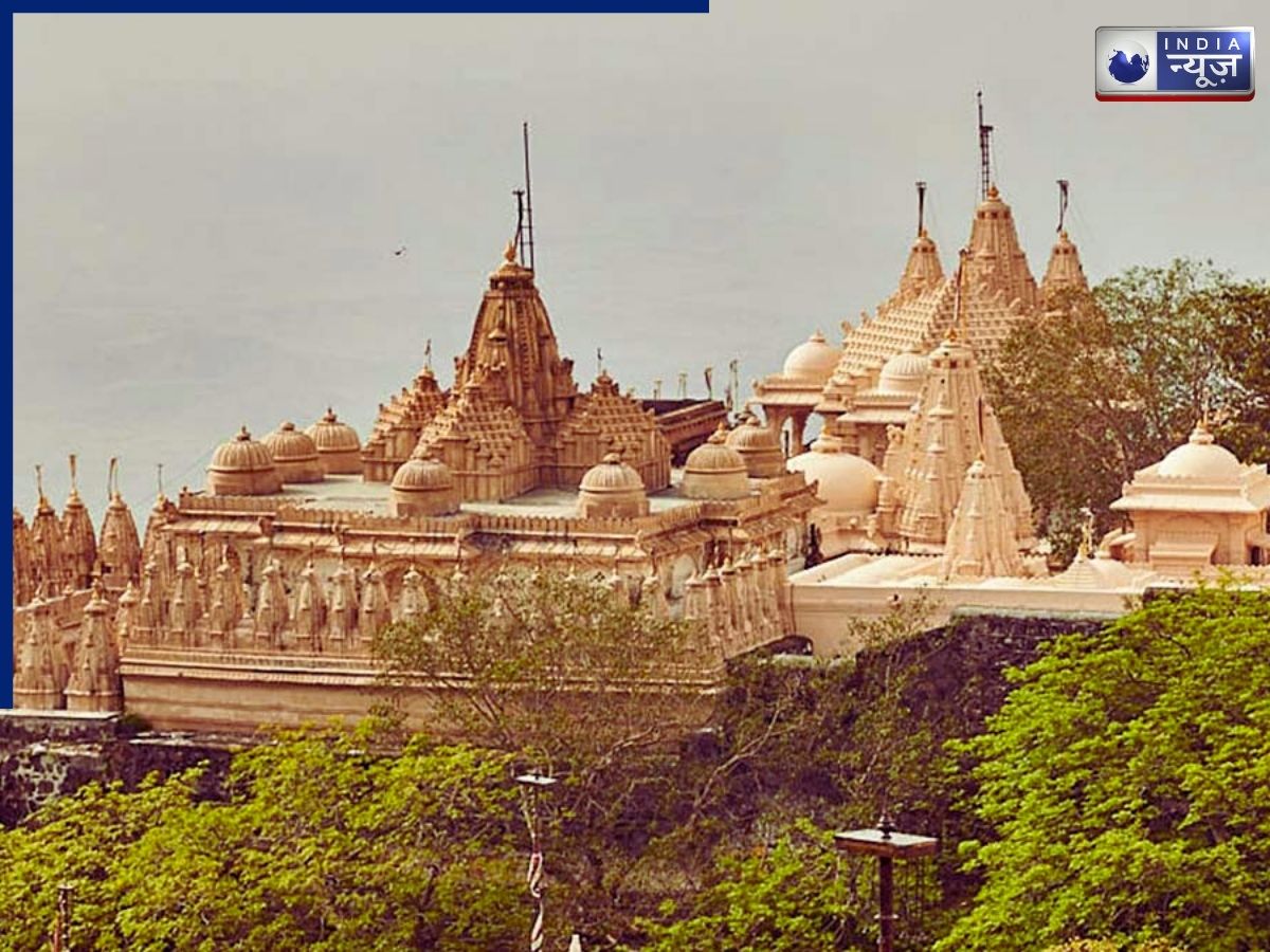 The temple shines in the sunlight - Photo Gallery