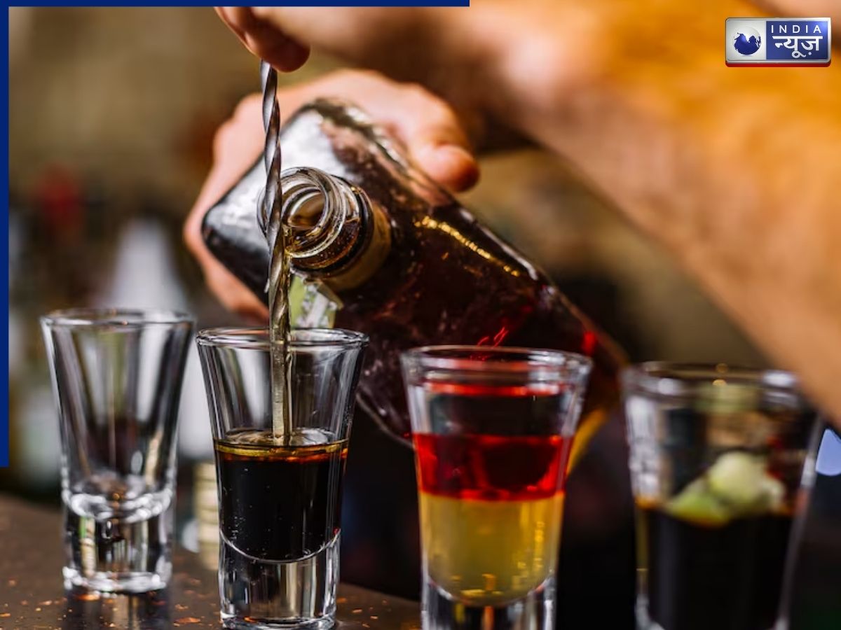 Excise Policy 2026: अब पेट्रोल भरवाते समय खरीद सकेंगे शराब! चंडीगढ़ की नई आबकारी नीति में बड़ा बदलाव - Photo Gallery