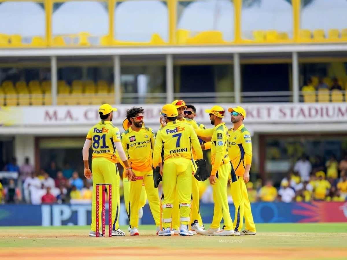 Chennai Super Kings IPL Playing 11 - Photo Gallery