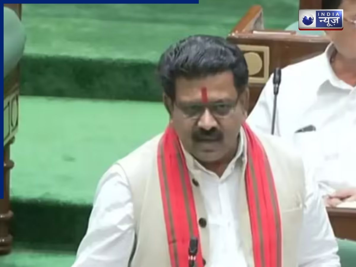 छत्तीसगढ़ धर्म स्वातंत्र्य विधेयक 2026 विधानसभा में पास, बीजेपी विधायकों ने लगाए जय श्री राम के नारे तो कांग्रेस ने किया वॉकआउट