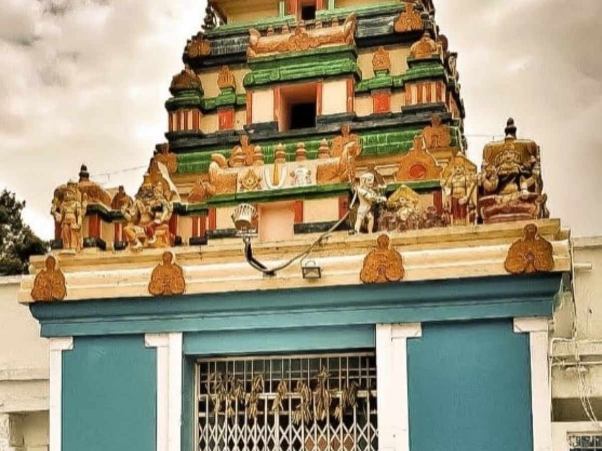 हैदराबाद की यात्रा में क्यों खास है यह मंदिर - Photo Gallery