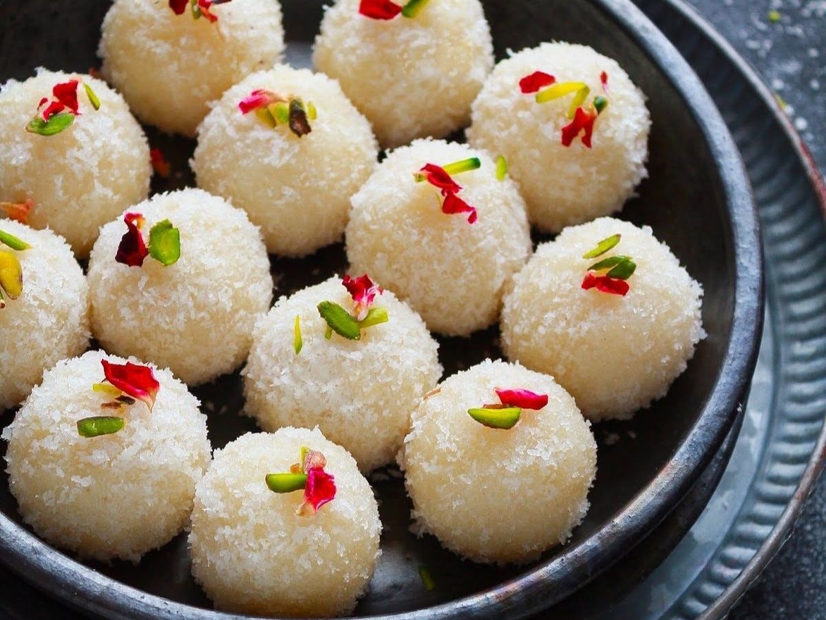 Coconut Ladoo Recipe for Holi - Photo Gallery