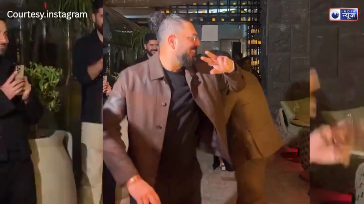 युवी, रैना और कैफ ने पार्टी में मचाया गदर, मैदान के बाद अब डांस फ्लोर के भी ‘चैंपियन’ बने ये 3 दिग्गज, देखें वीडियो!