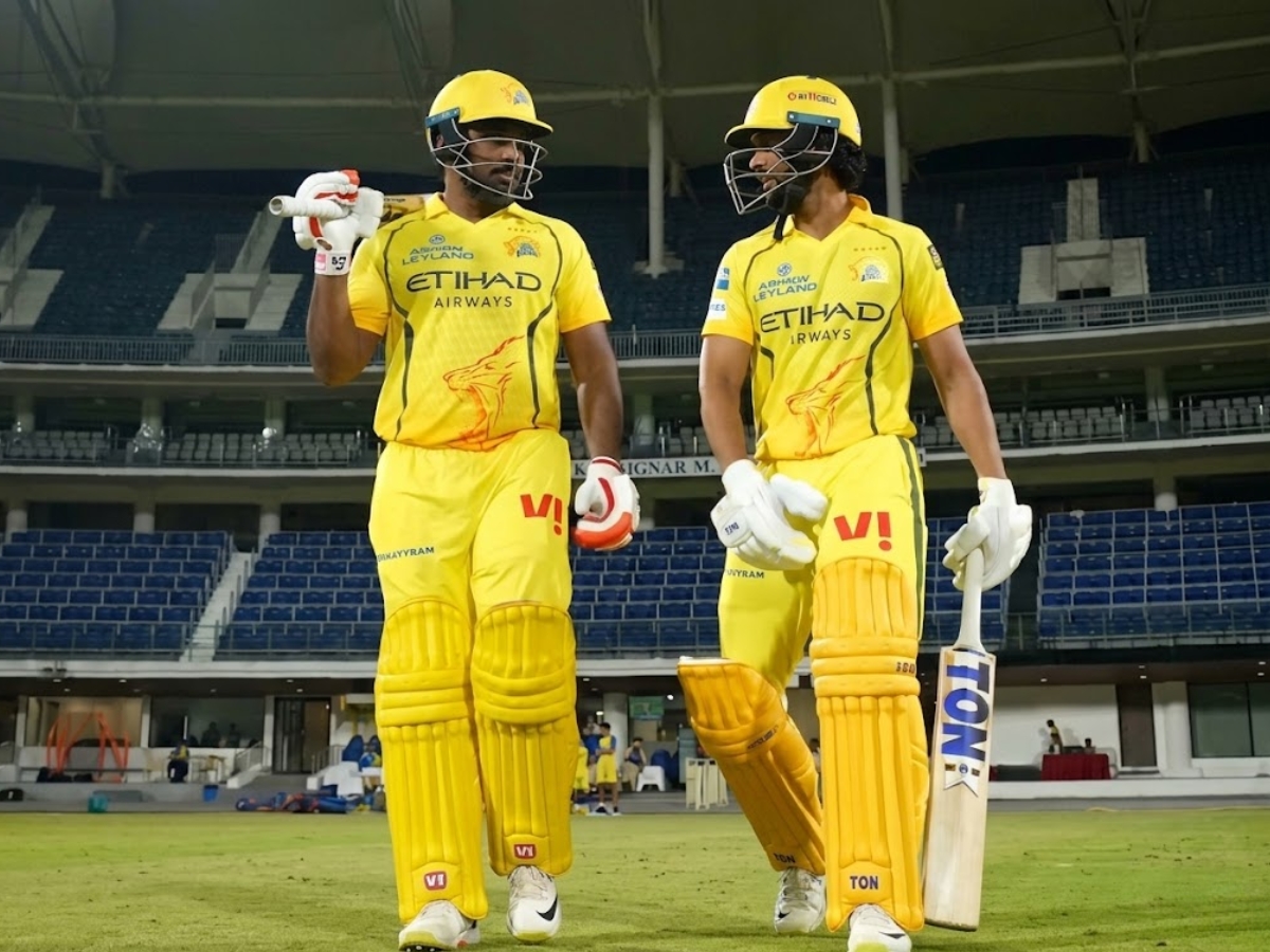 slow batting in powerplay - Photo Gallery