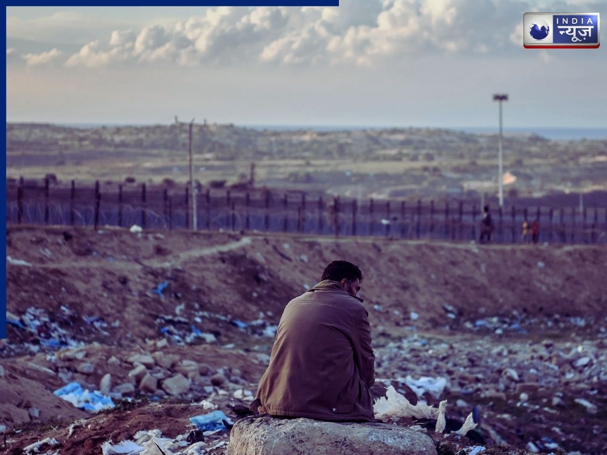 Getting stuck in a war zone means pure tension - Photo Gallery