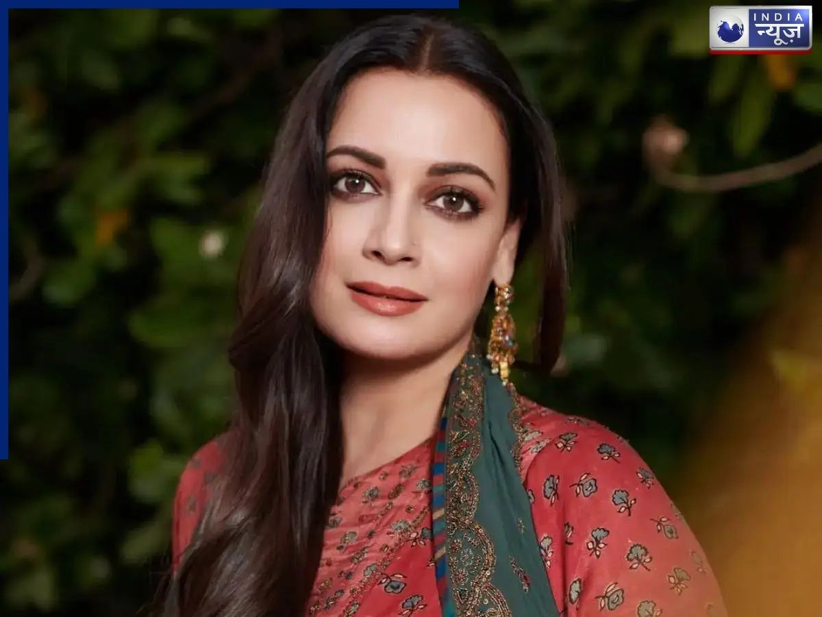 women on set - Photo Gallery