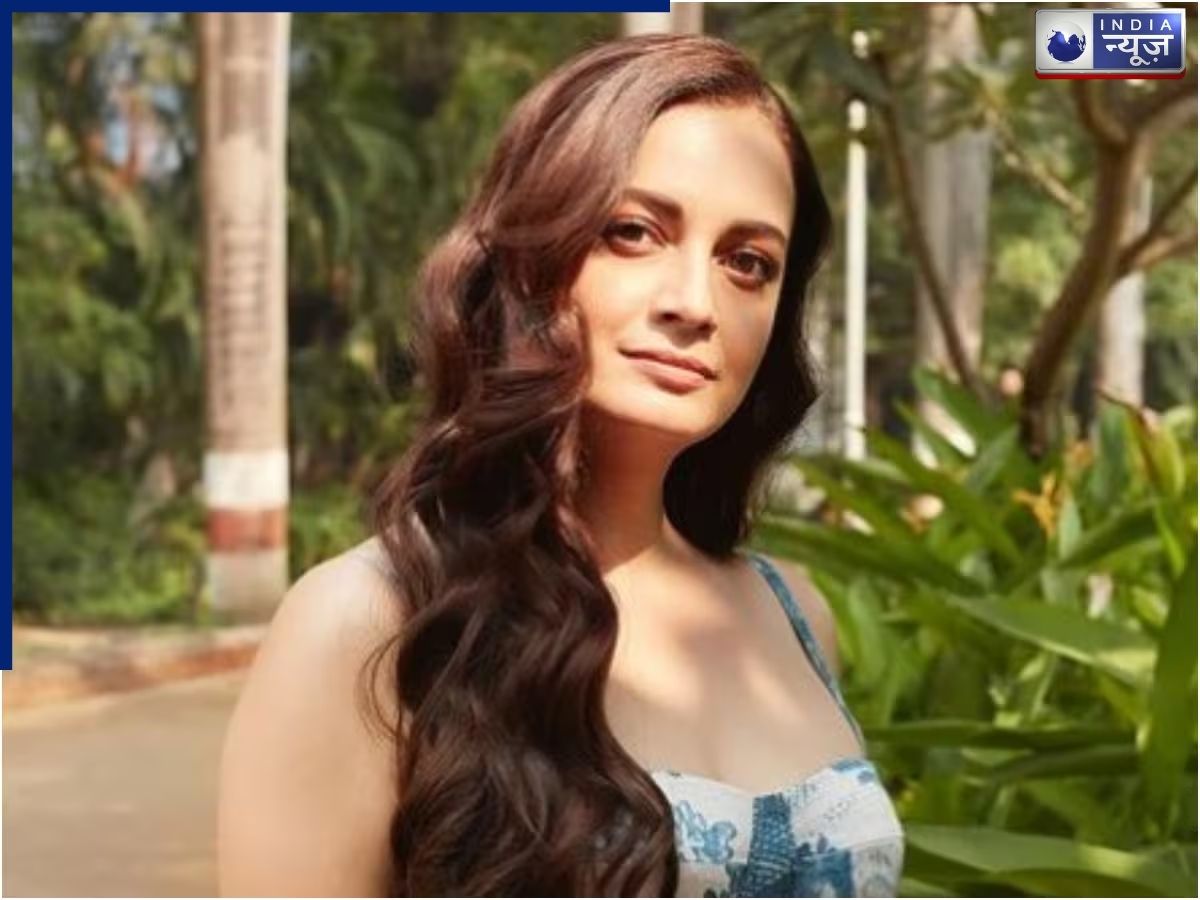 Dia Mirza on VVC Set - Photo Gallery
