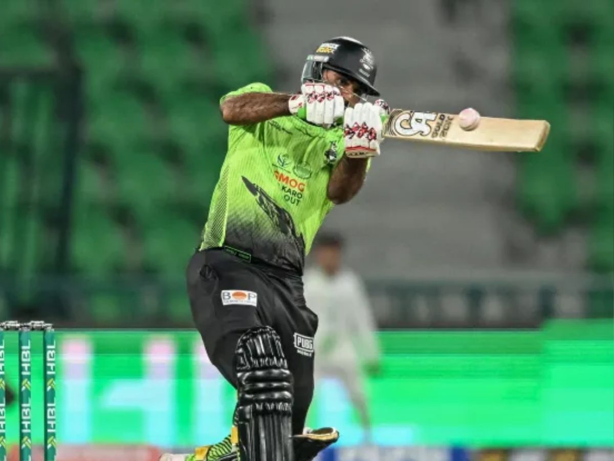 Ball Tampering PSL: पाकिस्तान क्रिकेट में बवाल! धाकड़ ओपनर पर लगा बैन, गेंद से की थी छेड़छाड़