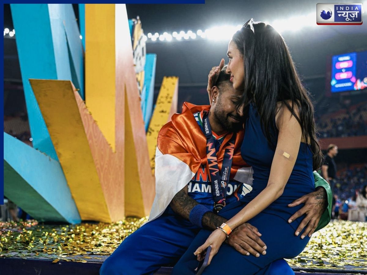 वर्ल्ड कप जीतने के बाद माहिका के प्यार में मदहोश दिखे हार्दिक पांड्या, मैदान में किया ऐसा काम, Video देख शर्म से हो जाएंगे लाल