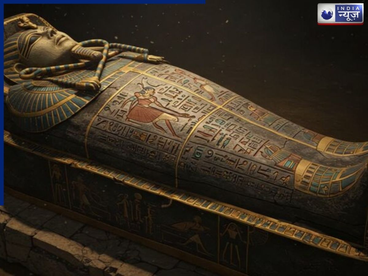 5,000 years ago, black oil was used on mummy coffins. - Photo Gallery
