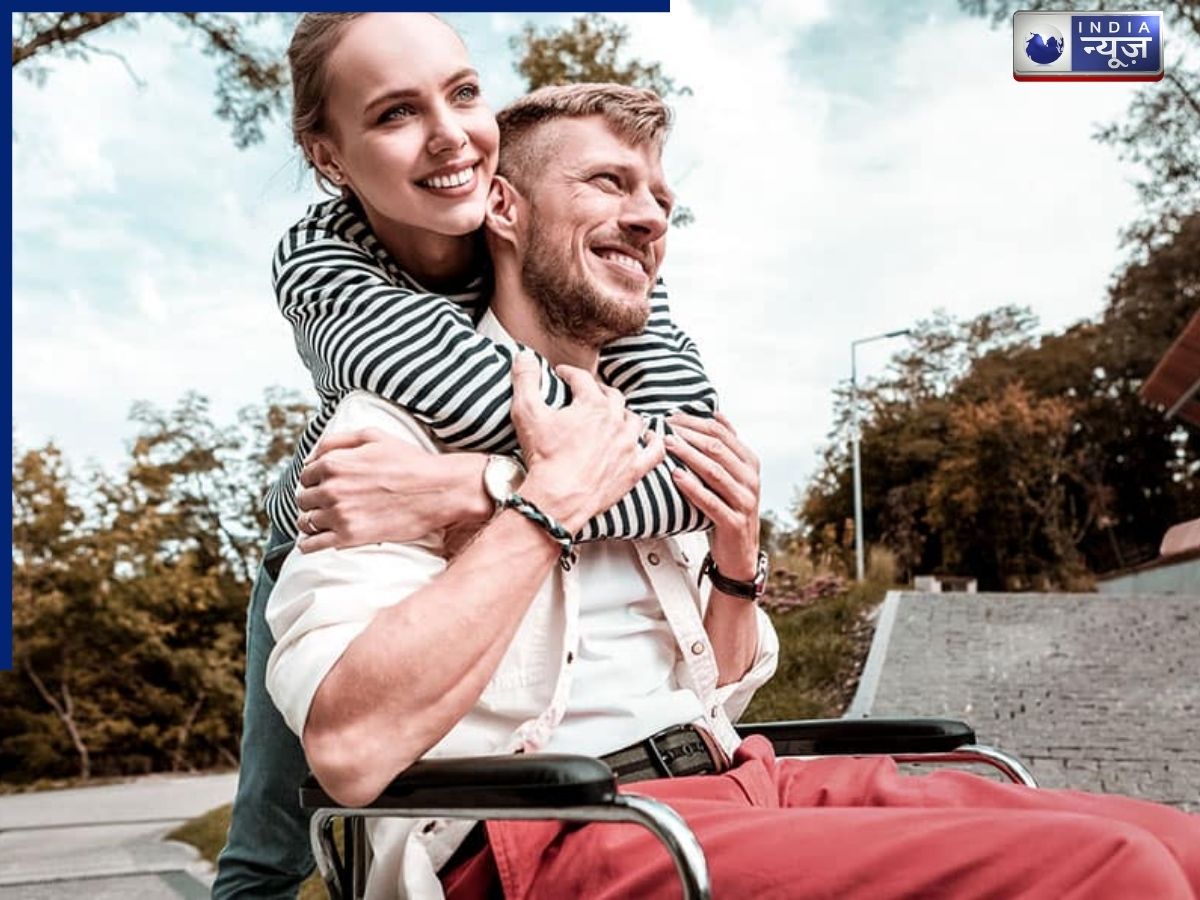 Heart Touching Video: एक प्यार ऐसा भी… पत्नी ने प्रेम और समर्पण की मिसाल की पेश, वीडियो देख पिघल जाएगा आपका दिल