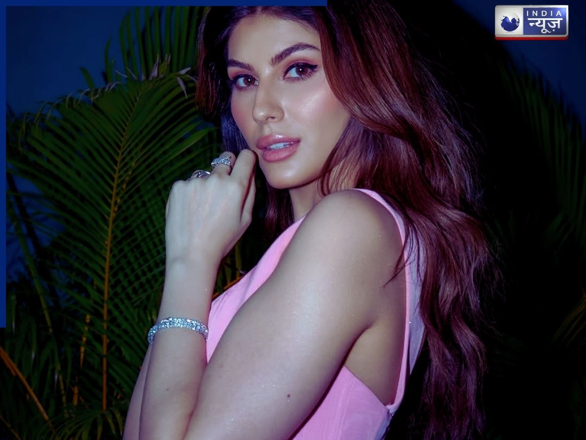 What did Elnaz say about the Iran war - Photo Gallery