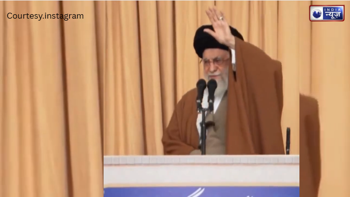 ईरान में ‘मातम’ का मंजर: खामेनेई की मौत की खबरों से दहला देश, इमाम रज़ा की दरगाह पर फफक-फफक कर रोए लोग!