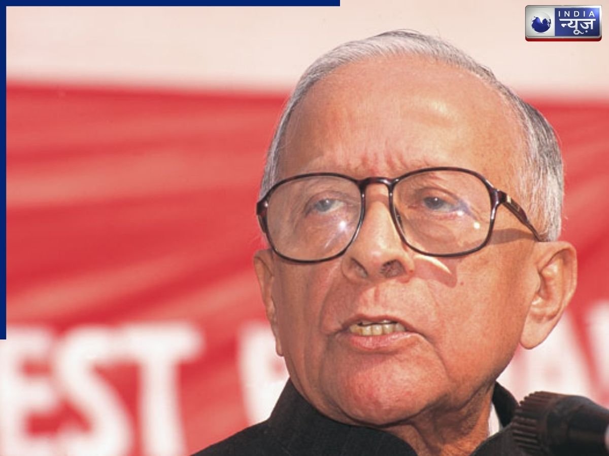 West Bengal Election 2026: जब एक कम्युनिस्ट नेता के कदमों में थी दिल्ली की सत्ता, फिर क्यों पीछे हट गए ज्योति बसु? - Photo Gallery