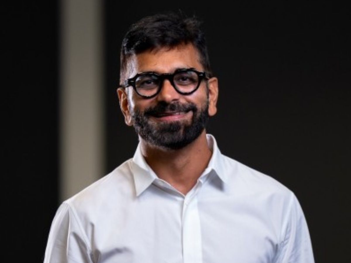 KAL SOMANI LOVES GAMES - Photo Gallery