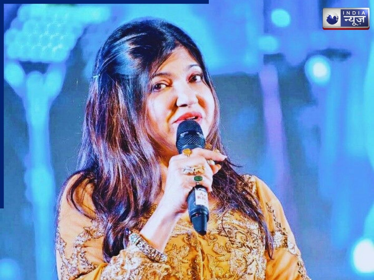 Lakshmikant was impressed by the voice - Photo Gallery