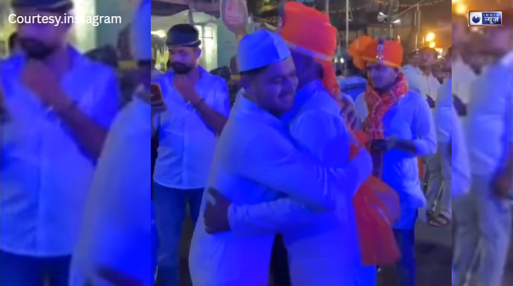 कोलकाता में ‘राम’ के स्वागत में बरसे गुलाब! मुस्लिम समुदाय ने शोभायात्रा पर की फूलो की बारिश, जूस और पानी देकर पेश की भाईचारे की मिसाल