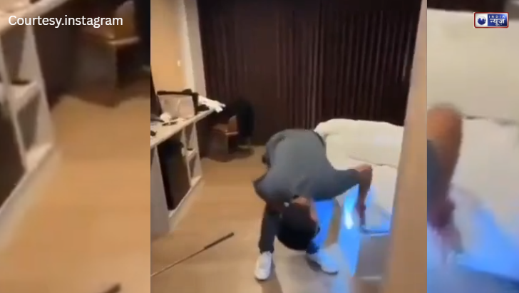 क्राबी के होटल रूम में घुसा खतरनाक कोबरा, बेड पर रेंगते हुए सांप को देख कांप उठे कपल, सुरक्षा पर उठे सवाल!