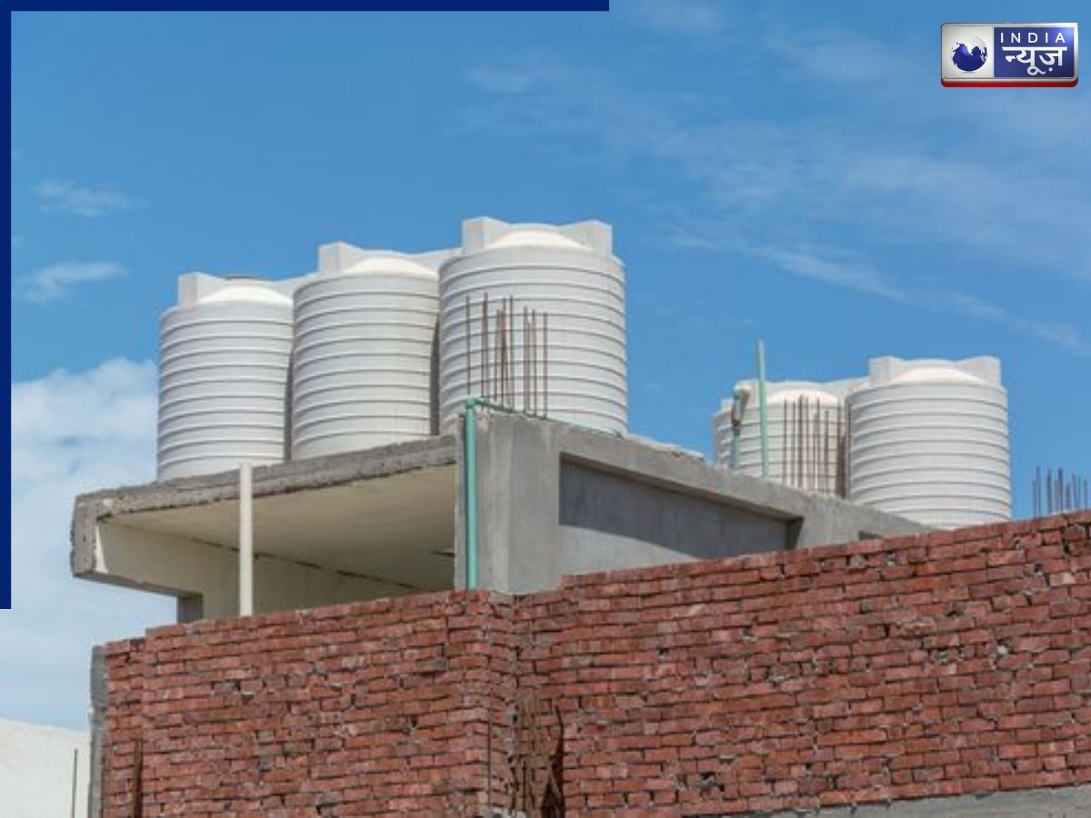 घर की छत पर रखी टंकी हो गई है गंदी? इन आसान तरीकों से करें साफ, गायब हो जाएगी सारी गंदगी