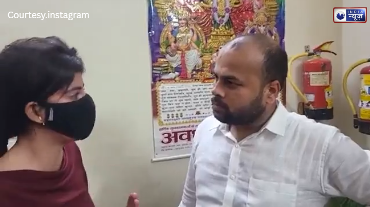 खाकी और सफेद कोट का ‘अपवित्र गठबंधन’: छात्राओं के साथ हुई दरिंदगी पर पुलिस ने डुबोई लाज, देखें वीडियो!