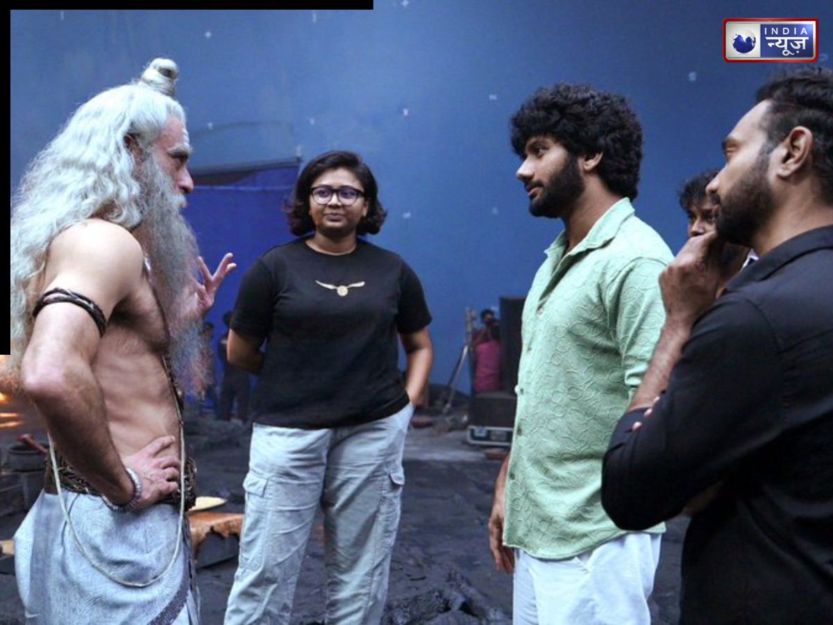 ‘धुरंधर’ में रहमान डकैत के बाद शुक्राचार्य बनेंगे अक्षय खन्ना, आगामी फिल्म से मेकर्स ने शेयर की तस्वीर