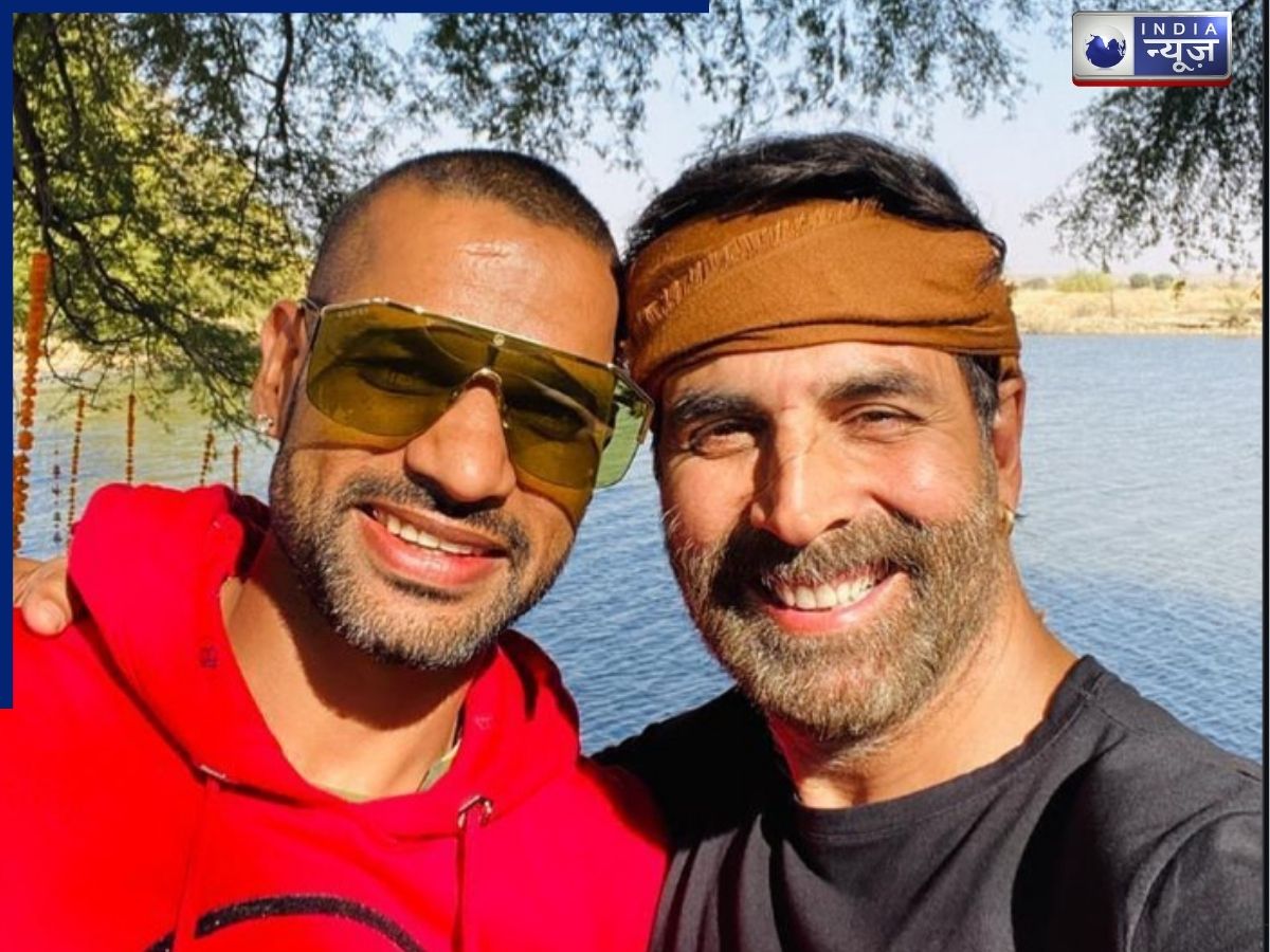 ‘भूत बंगला’ के सेट पर ‘खिलाड़ी’ vs ‘गब्बर’: अक्षय कुमार ने शिखर धवन संग जमकर खेला क्रिकेट, जीतने वाली टीम को दिया नकद इनाम