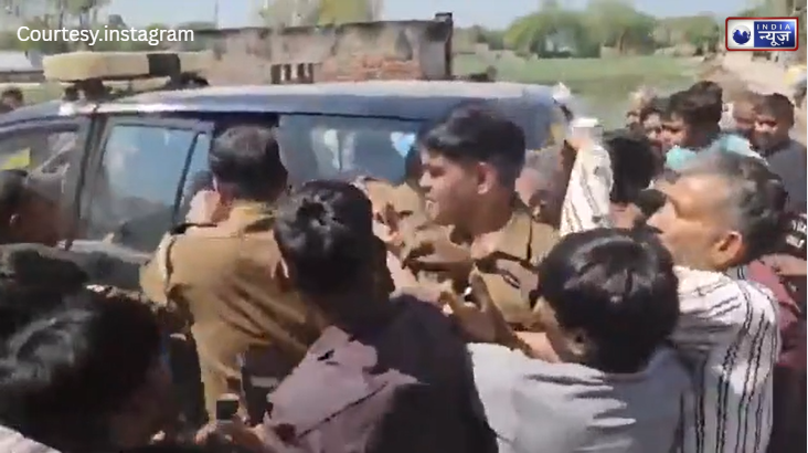 साधु का चोला, दरिंदे वाली करतूत, लड़के से कुकर्म के आरोपी में पाखंडी बाबा की  हुई सरेआम जमकर धुनाई…