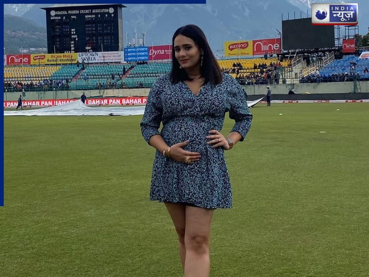 Mayanti Langer Sports Anchor - Photo Gallery