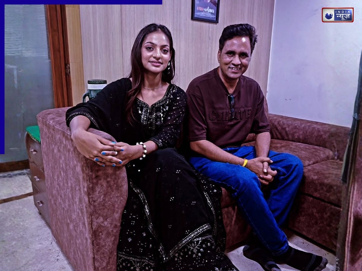 ‘सिर तन से जुदा कर देंगे’ मोनालिसा की शादी को बताया लव जिहाद, डायरेक्टर सनोज मिश्रा को मिली जान से मारने की धमकी