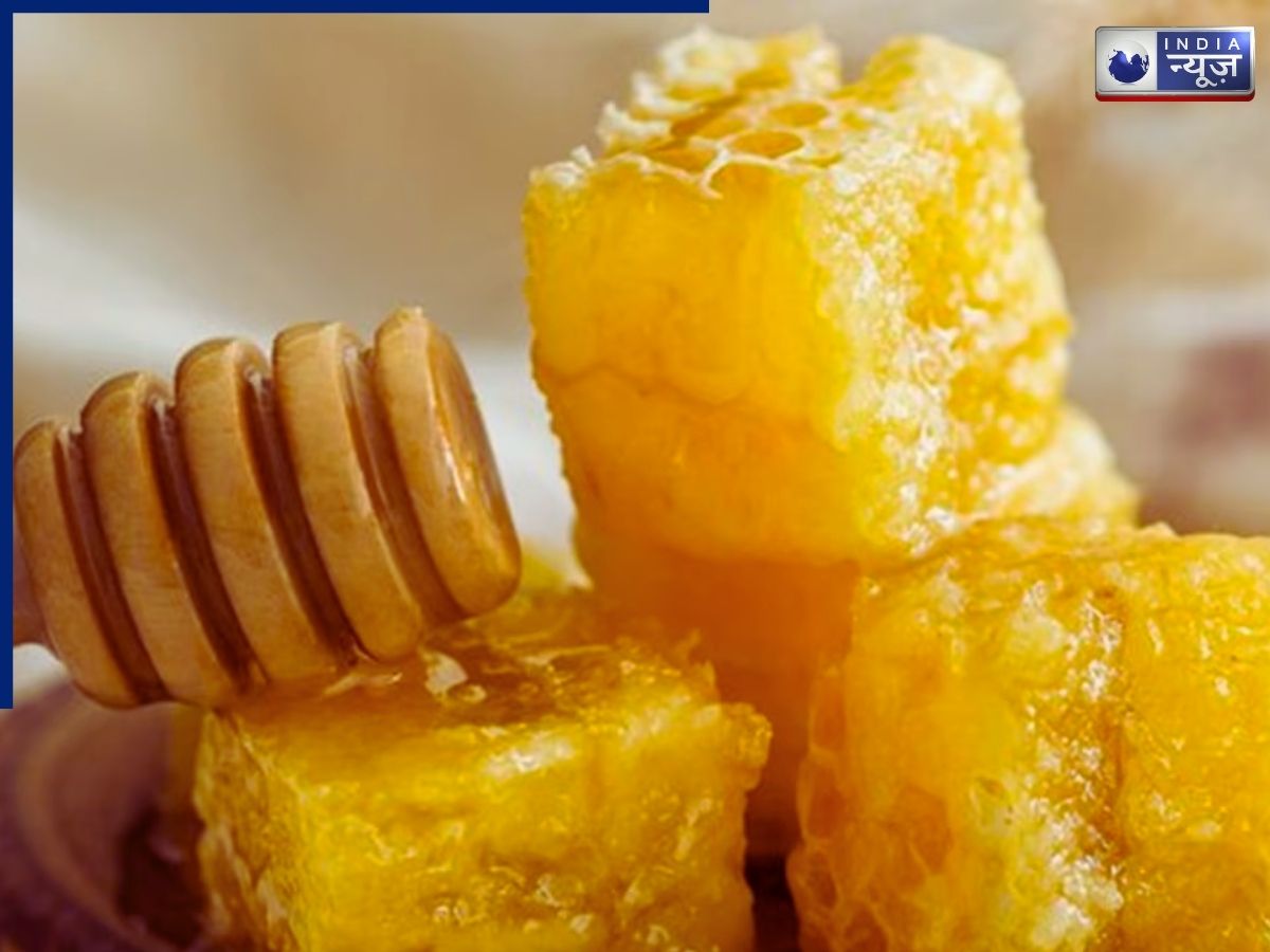 Offering of honey on the sixth day - Photo Gallery