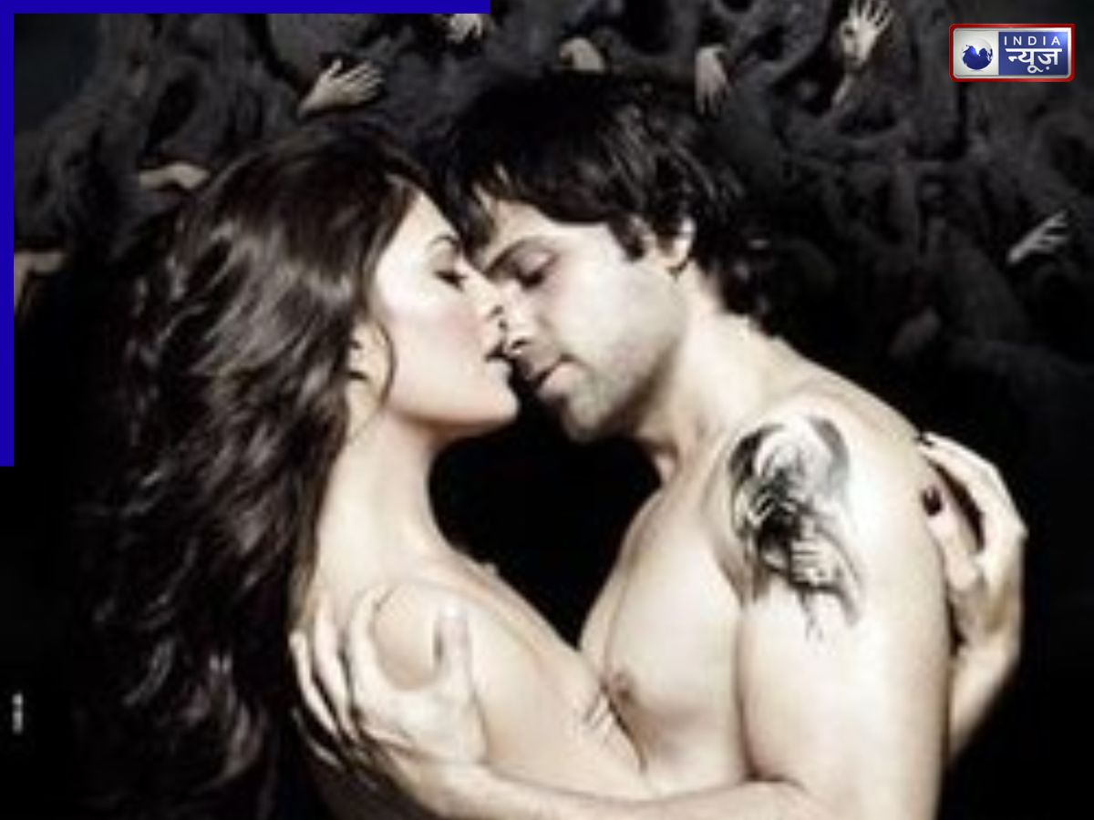 Murder 2 - Photo Gallery