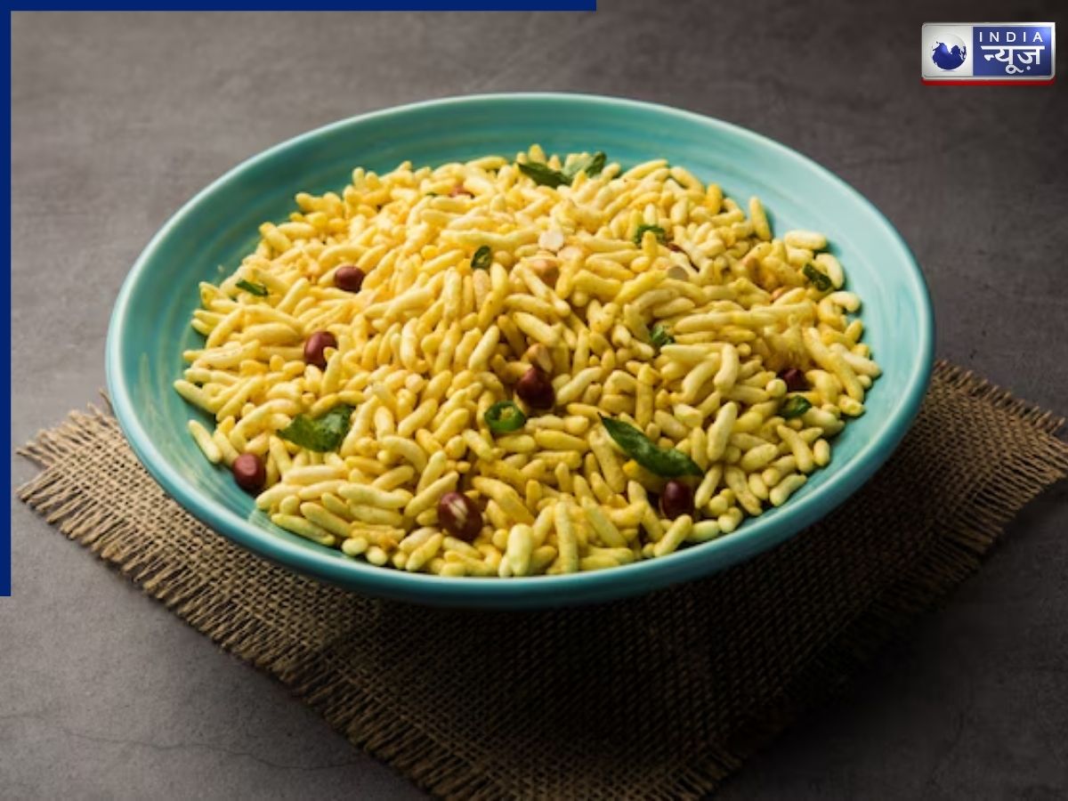 You can make a light, low-oil snack using puffed rice. - Photo Gallery