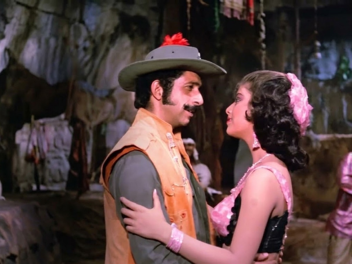 Oye Oye song - Photo Gallery