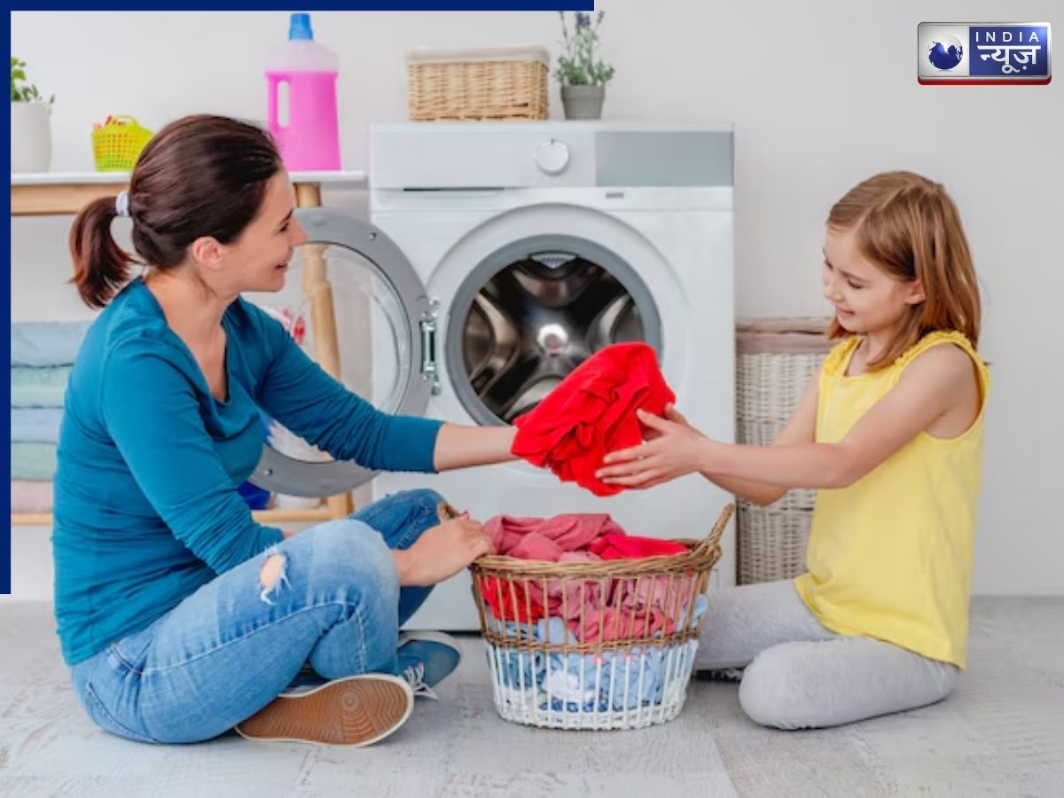 The habit of washing their own clothes among children - Photo Gallery