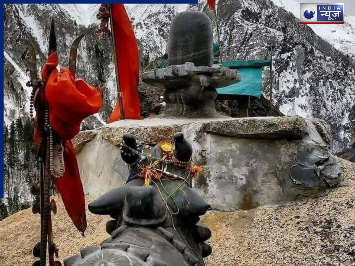 शिव मंदिरों में शिवलिंग के ठीक सामने ही क्यों बैठते हैं नंदी? जानिए इसके पीछे की धार्मिक मान्यता