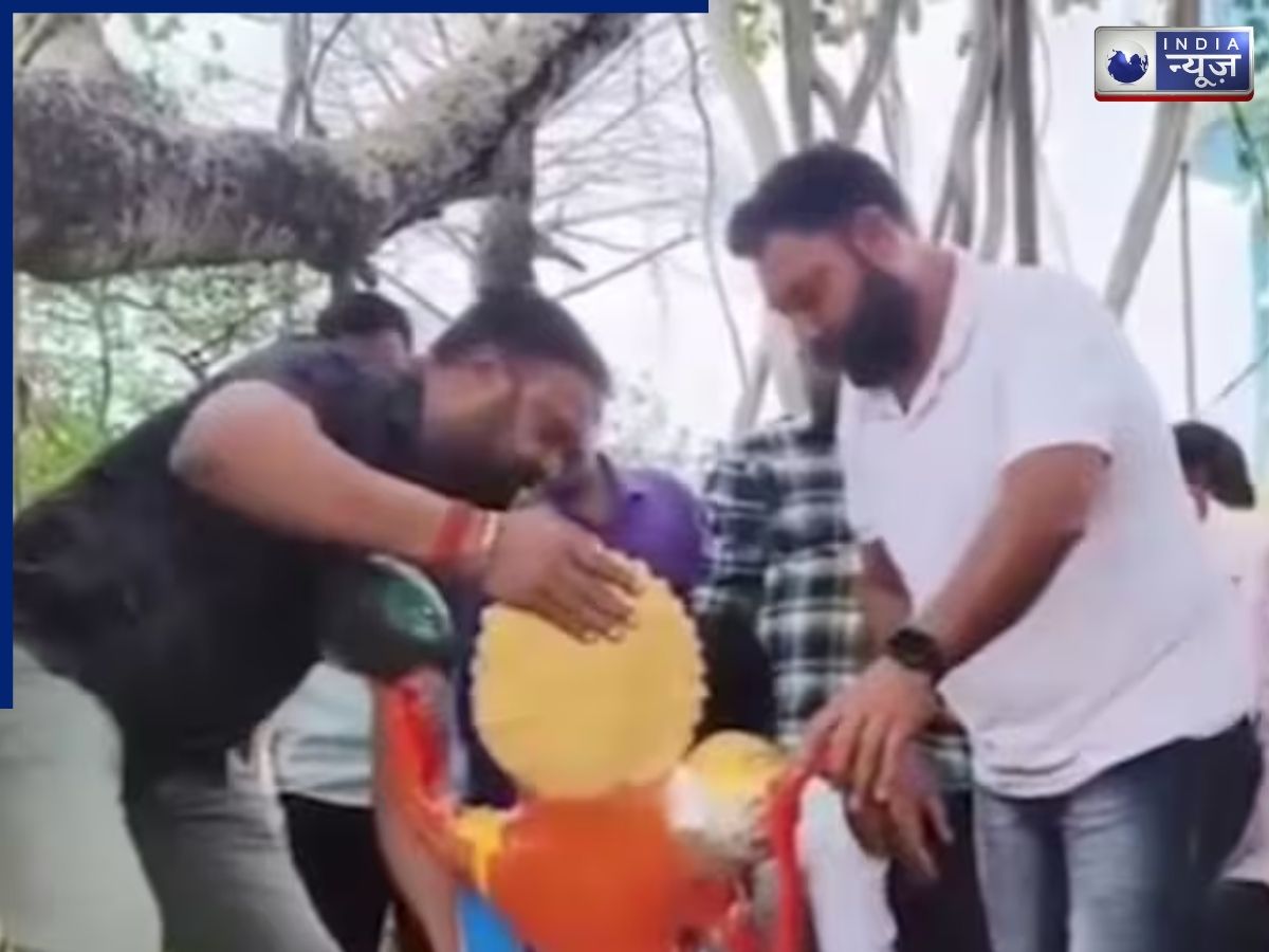 West Bengal: बेशर्मी की सारी हदें पार! हनुमान जी की मूर्तियों का अपमान; बसंती माता की प्रतिमा को भी नहीं छोड़ा